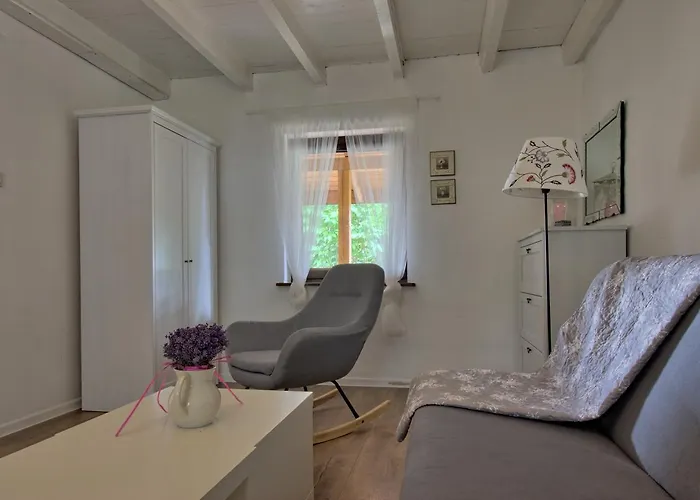 Holiday home Bajkowy Nad Samym Jeziorem *